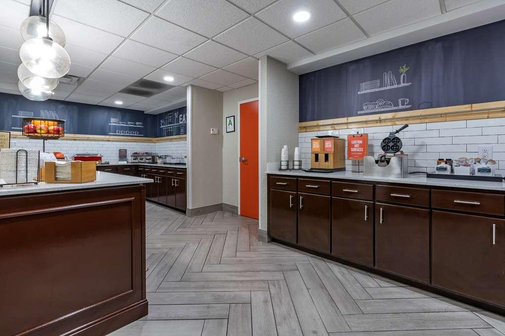 Hampton Inn & Suites Louisville East Exteriör bild