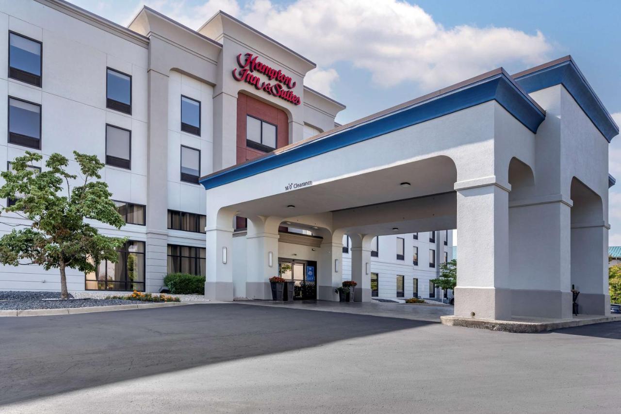 Hampton Inn & Suites Louisville East Exteriör bild